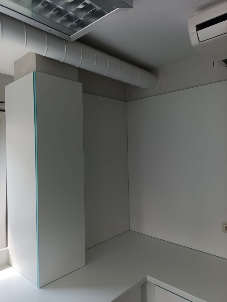 Praxis Einrichtung Holz Schenda (43)