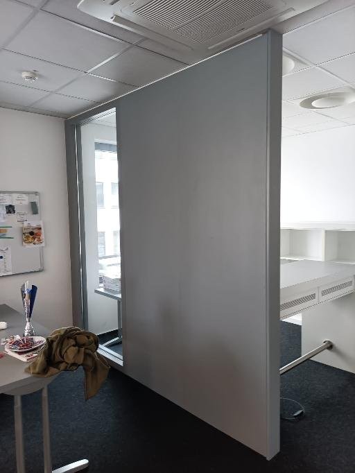Praxis Einrichtung Holz Schenda (17)